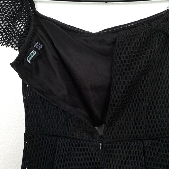 Missguided Black Cut Out Off The Shoulder Dress - Picture 7 of 8